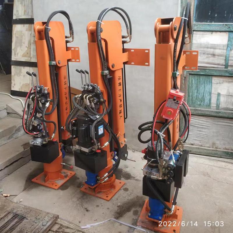 明山区重汽蓝牌随车吊 3.2吨 国六动力强 液压驱动 农用自卸起重机